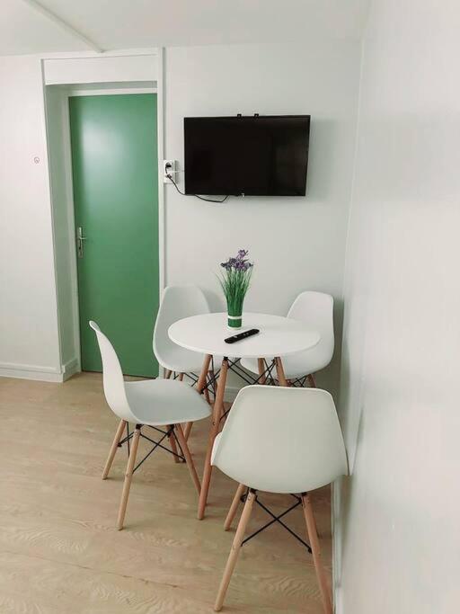 Grand Appartement Peripherie De Paris Et N1 "Appart'6" Pierrefitte-sur-Seine Ngoại thất bức ảnh